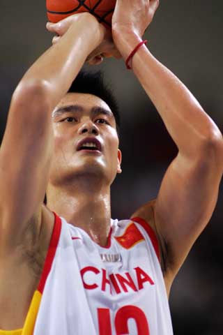 新疆队的防 新疆队的防